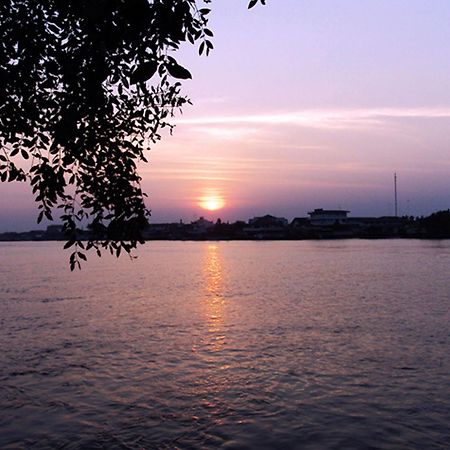 Baan Siriporn Resort Samut Songkhram Exterior foto