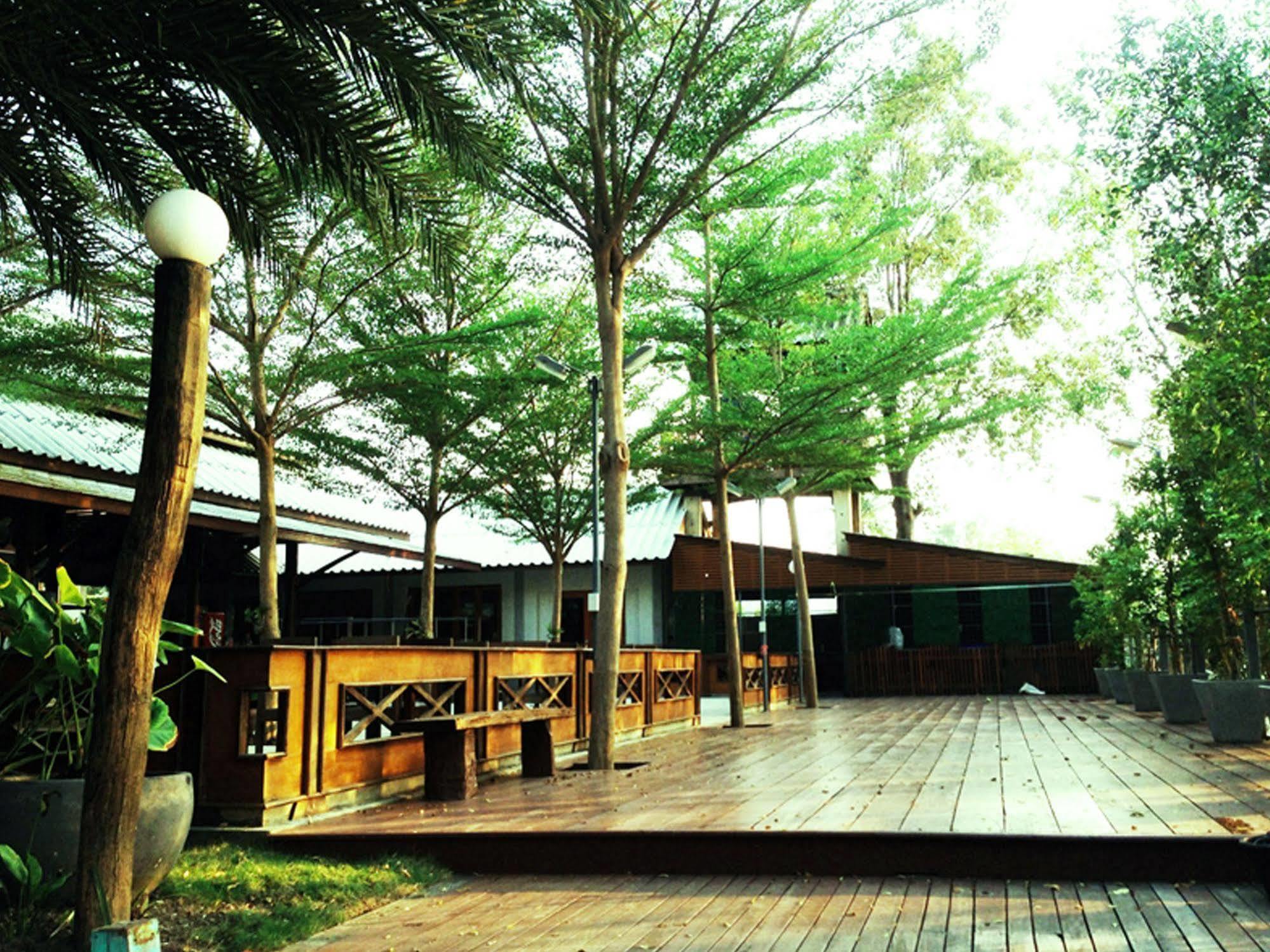 Baan Siriporn Resort Samut Songkhram Exterior foto