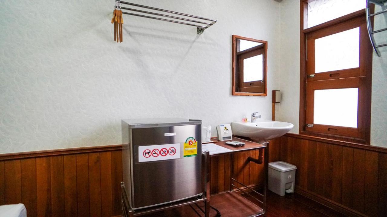 Baan Siriporn Resort Samut Songkhram Zimmer foto